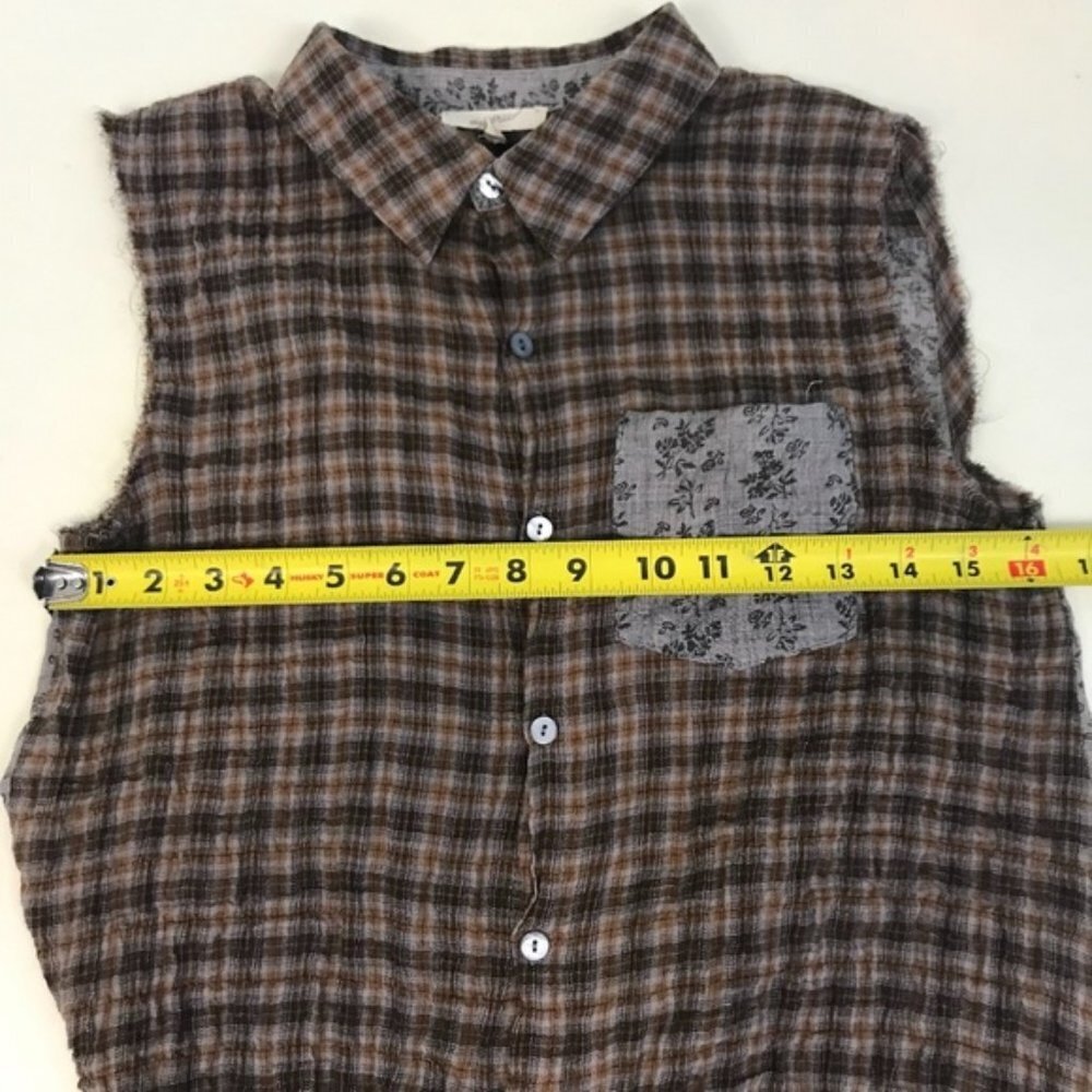 Sleeveless lightweight plaid and floral western vibe boyfriend shirt Size Small - Picture 7 of 9